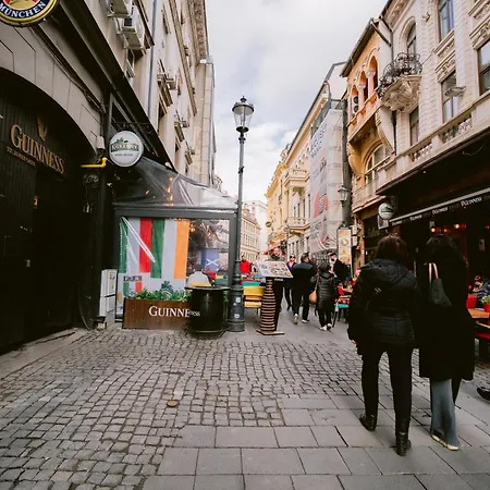 Historic Hideway Appartamento Bucarest